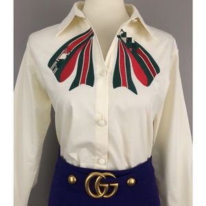 White poplin dress shirt with trompe l’oiel bow